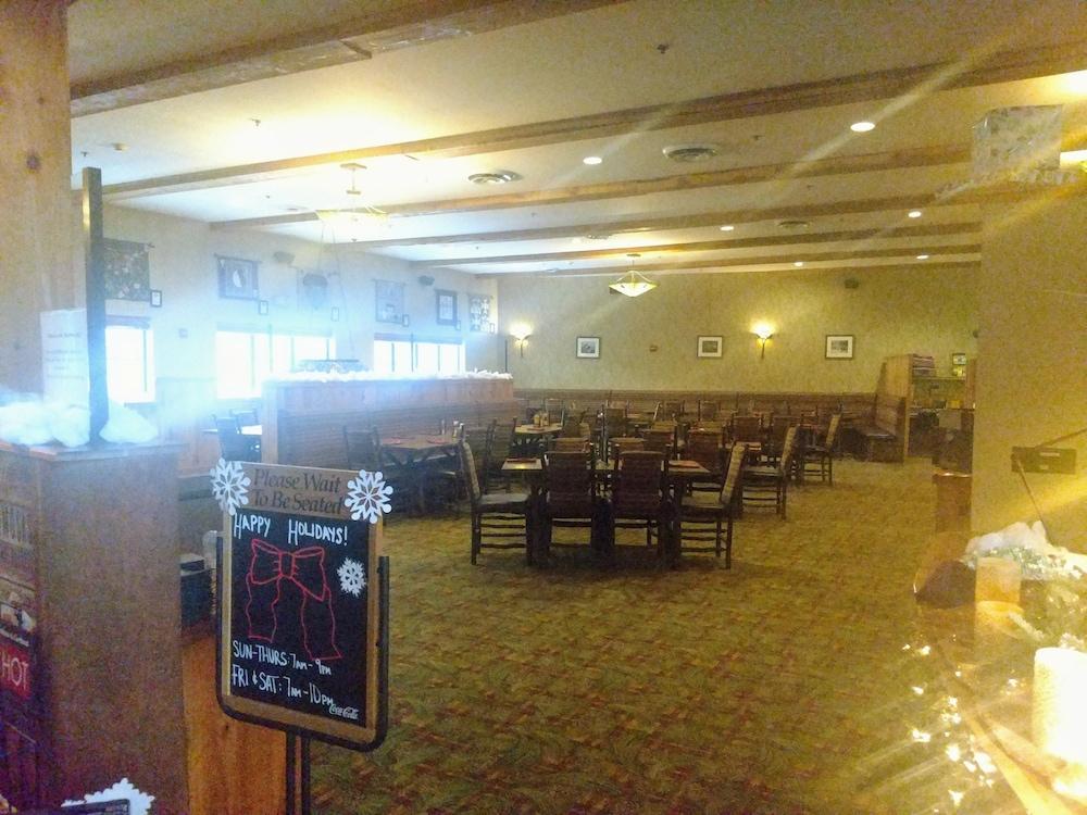 Hope Lake Lodge & Indoor Waterpark Cortland Luaran gambar