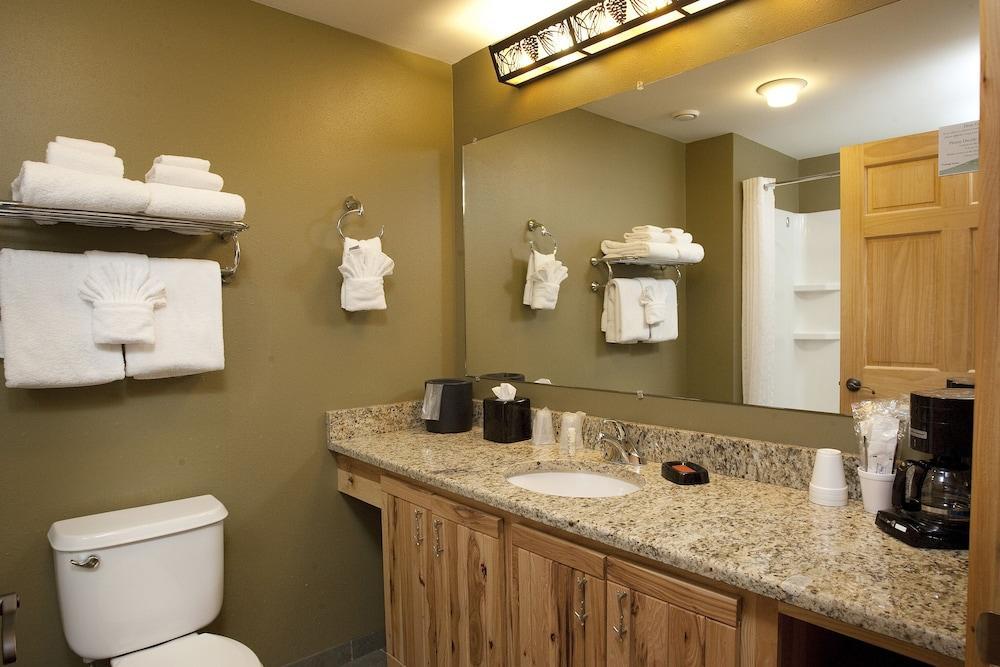 Hope Lake Lodge & Indoor Waterpark Cortland Luaran gambar