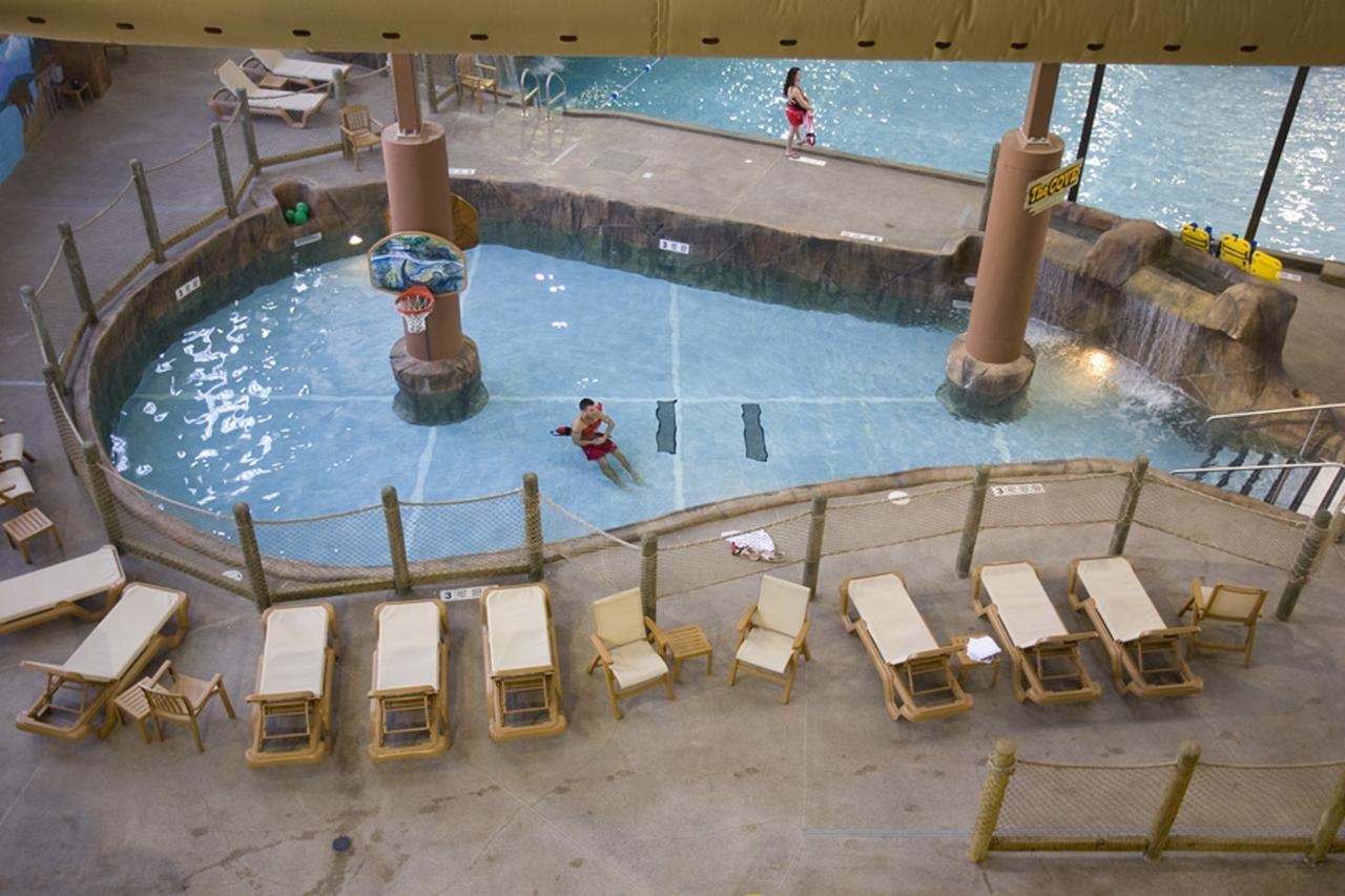 Hope Lake Lodge & Indoor Waterpark Cortland Luaran gambar