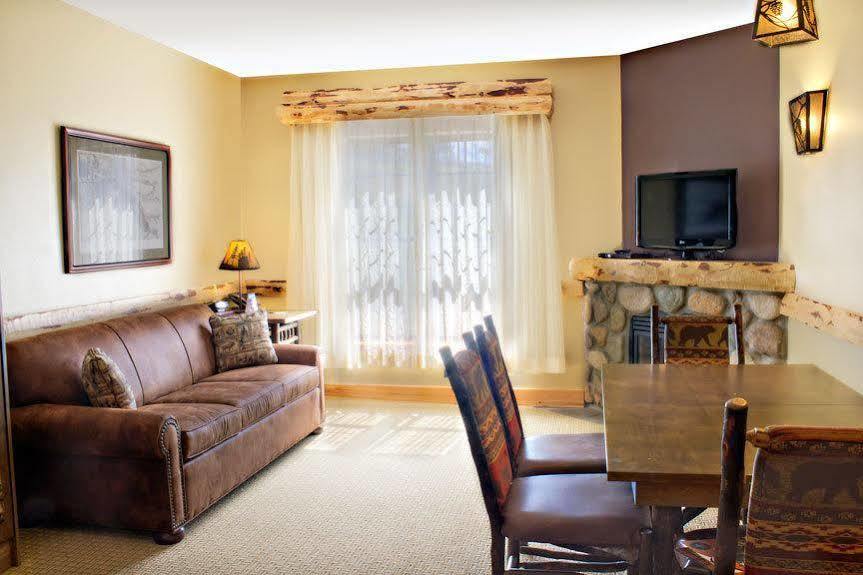 Hope Lake Lodge & Indoor Waterpark Cortland Luaran gambar
